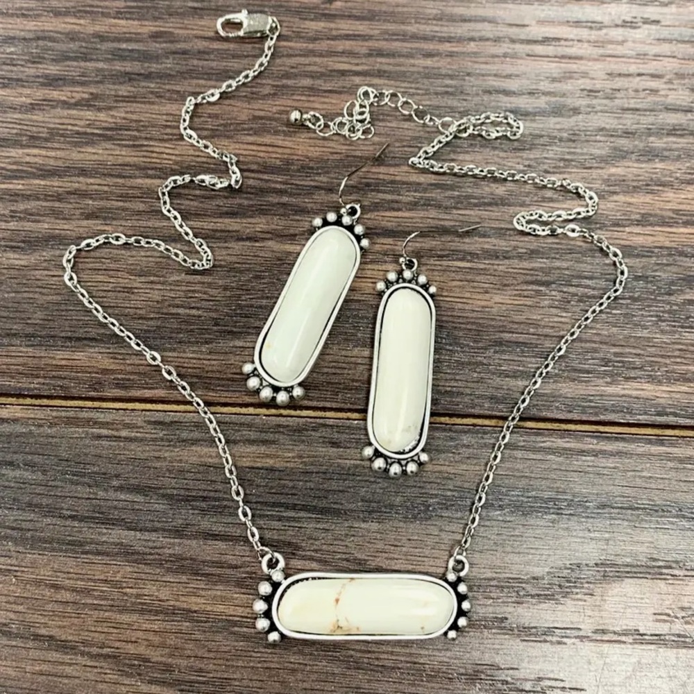 16" White Turquoise Necklace Earrings Set